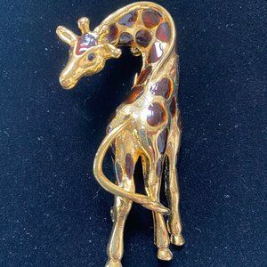 GIRAFFE PIN